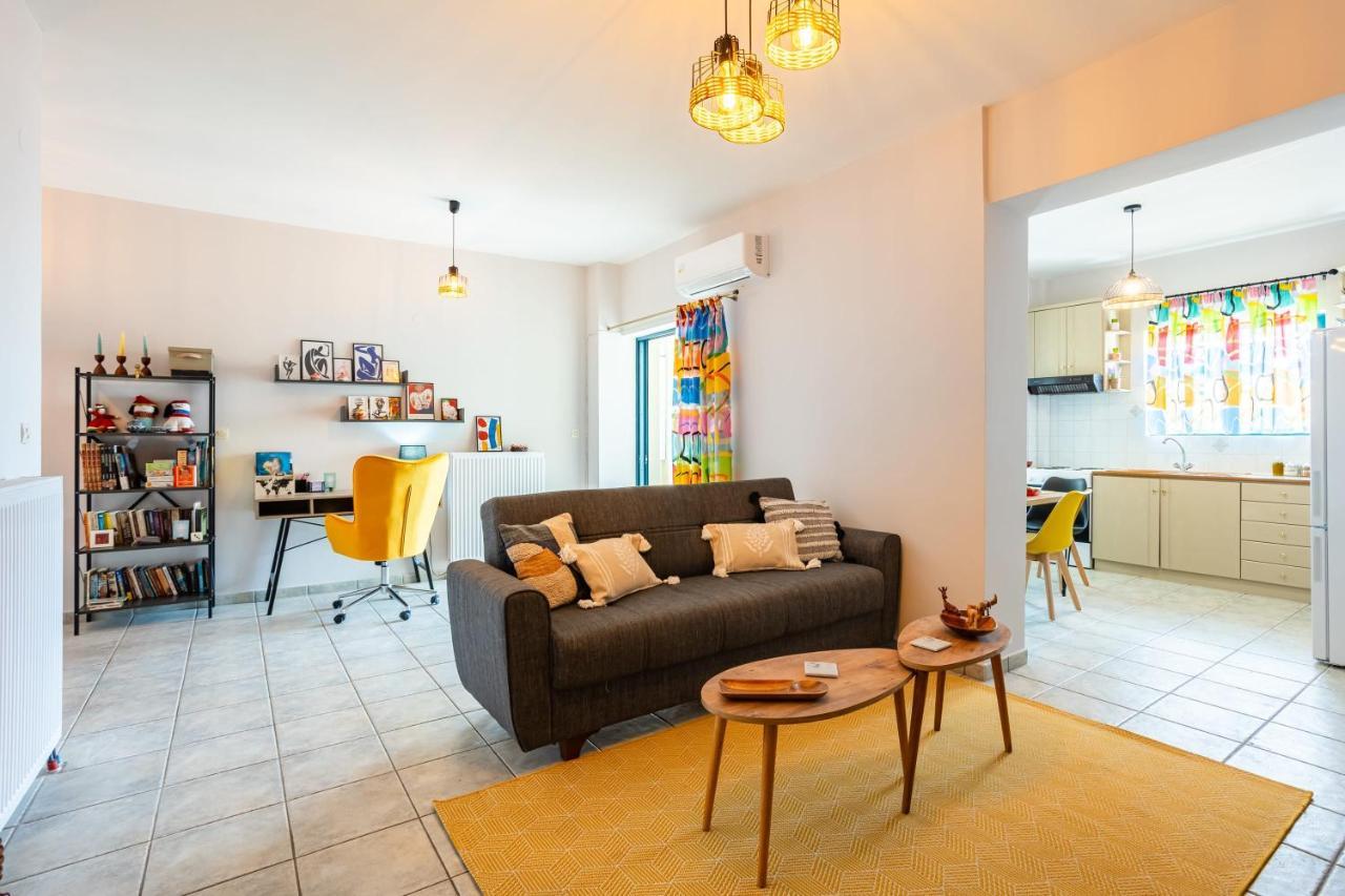 Jason City Escape - Cozy Urban Gem Kalamata Esterno foto