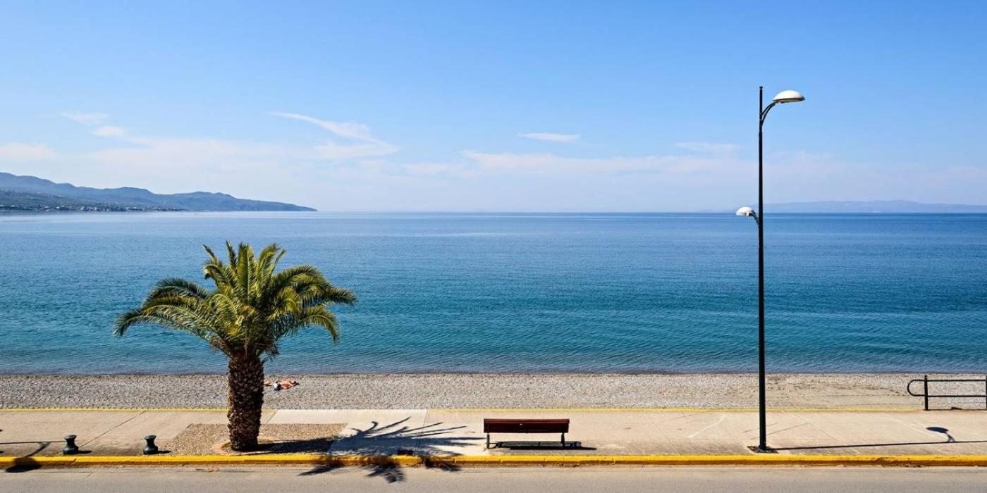 Jason City Escape - Cozy Urban Gem Kalamata Esterno foto